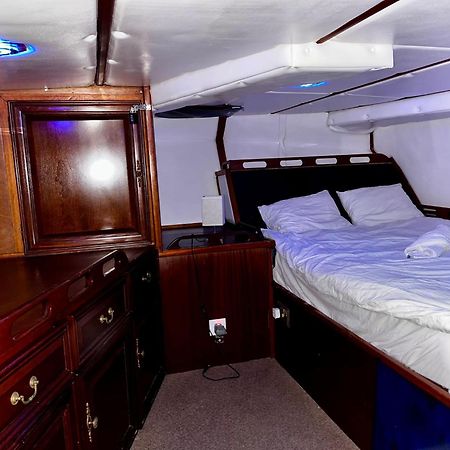 Salidas En Barco Hotel Premiá de Mar Kültér fotó