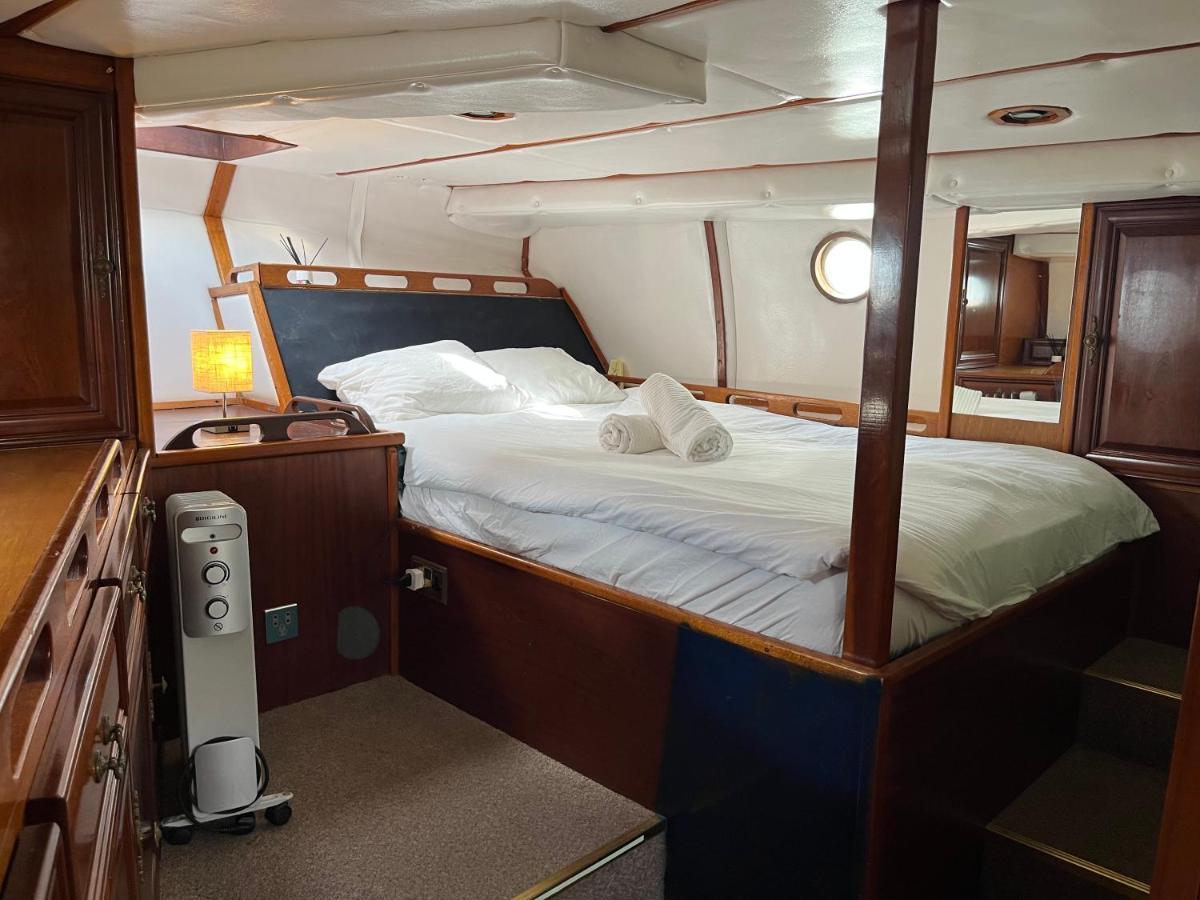 Salidas En Barco Hotel Premiá de Mar Kültér fotó