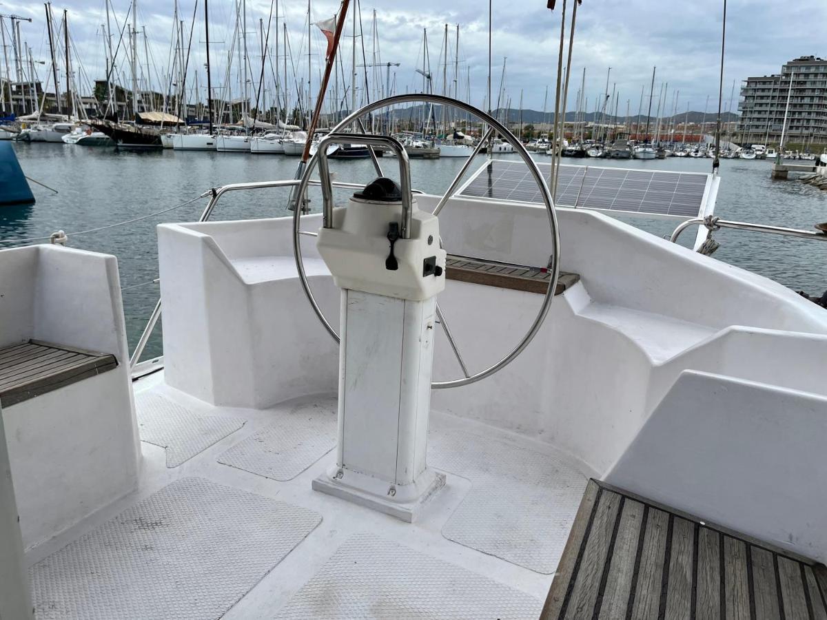 Salidas En Barco Hotel Premiá de Mar Kültér fotó