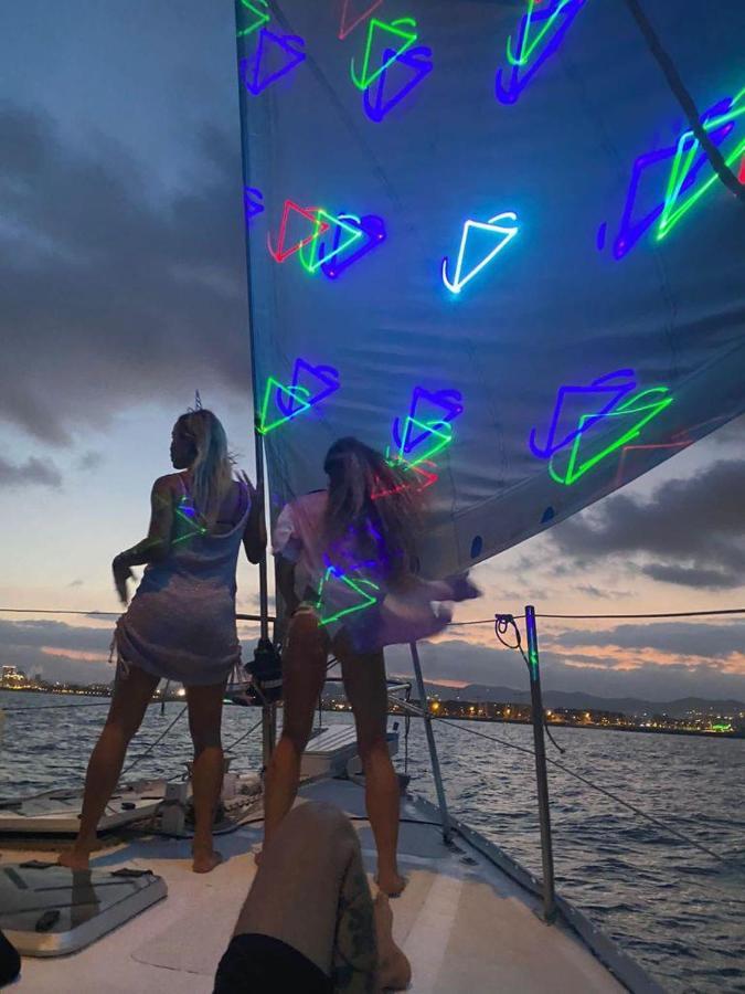 Salidas En Barco Hotel Premiá de Mar Kültér fotó